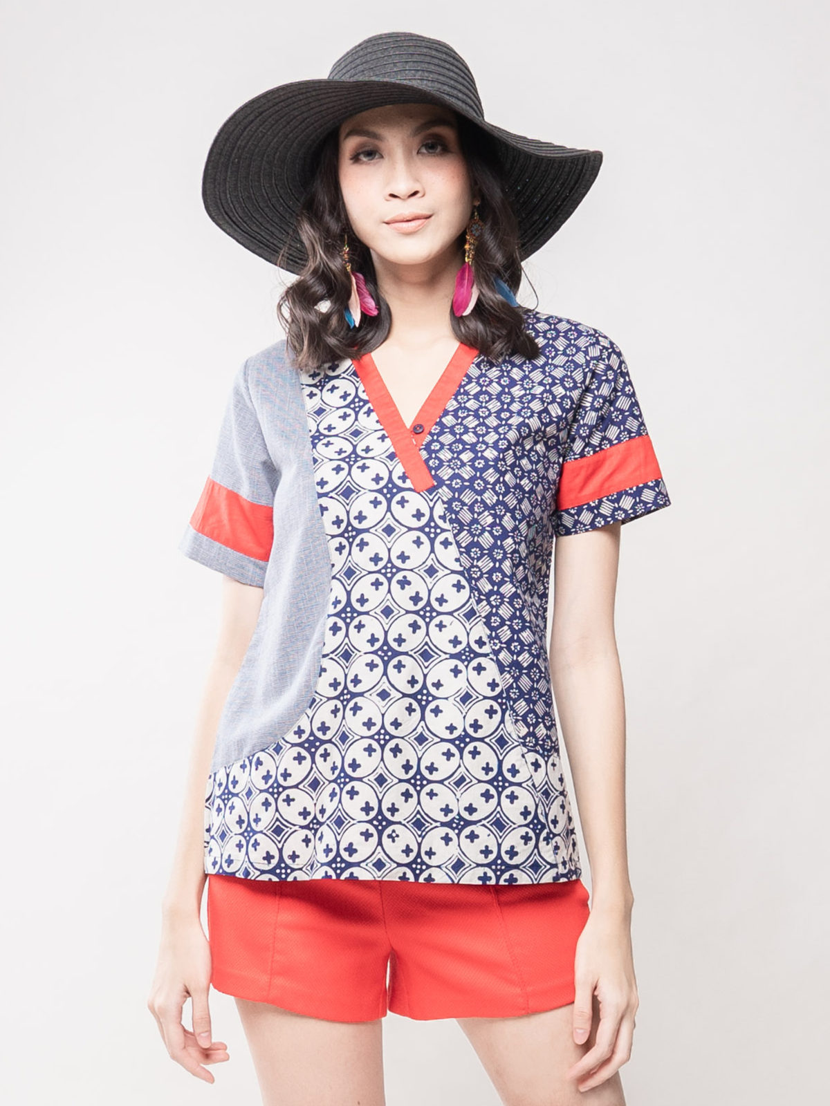 Sierra Blouse Navy Red