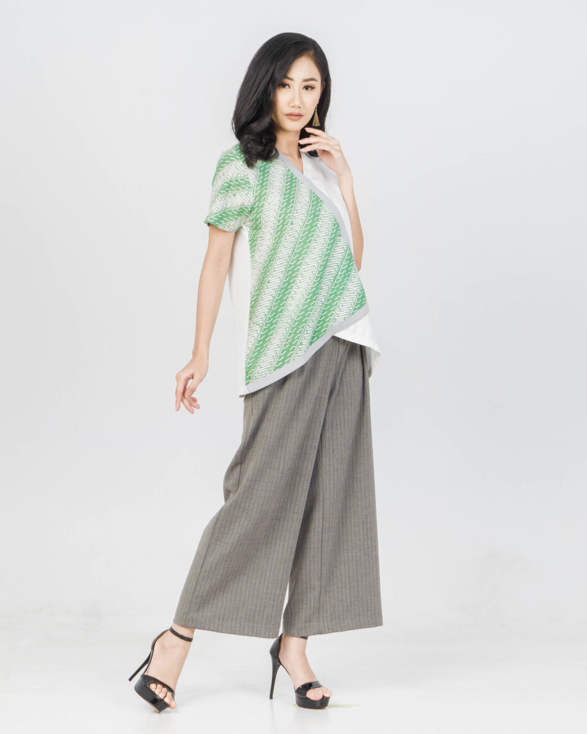 Deandra Blouse Green - Image 2