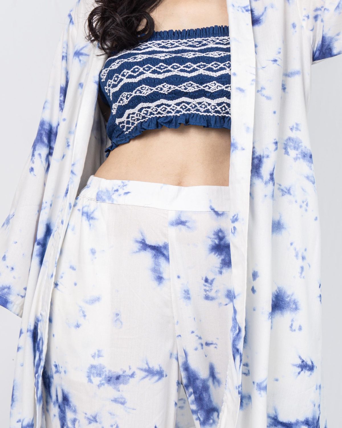 Vanya Set White Blue - Image 2