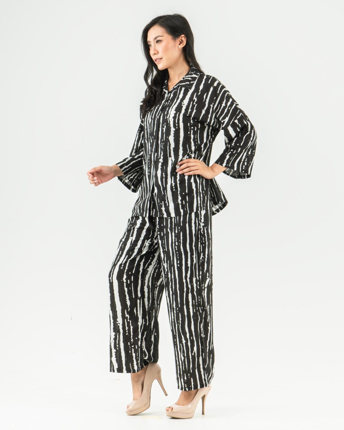Vonnie Set Black - Image 4