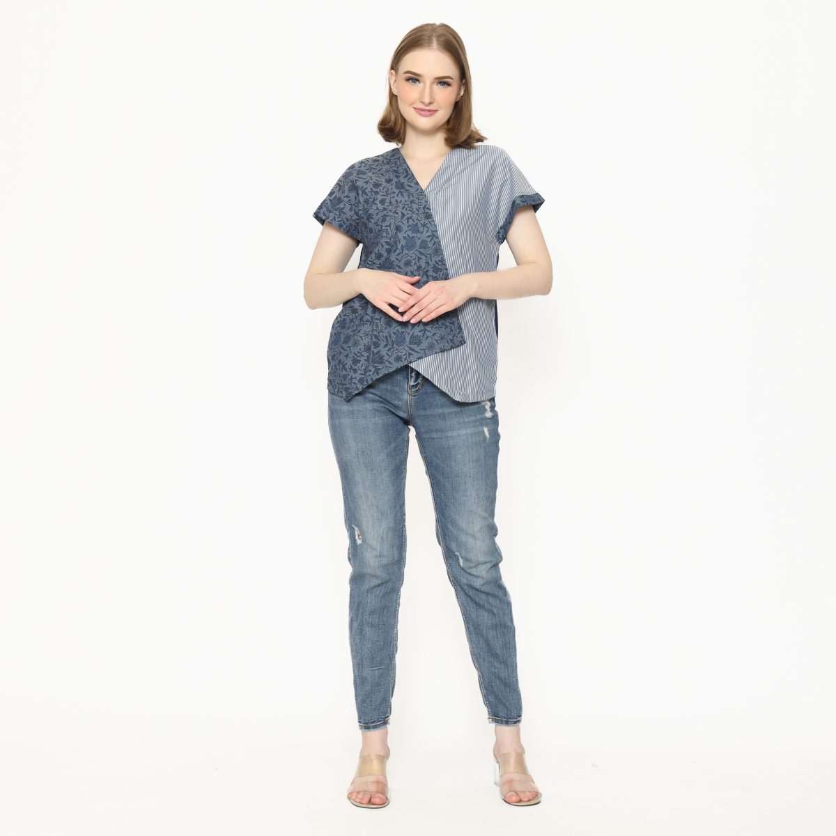 Finny Blouse Navy Abu - Image 8