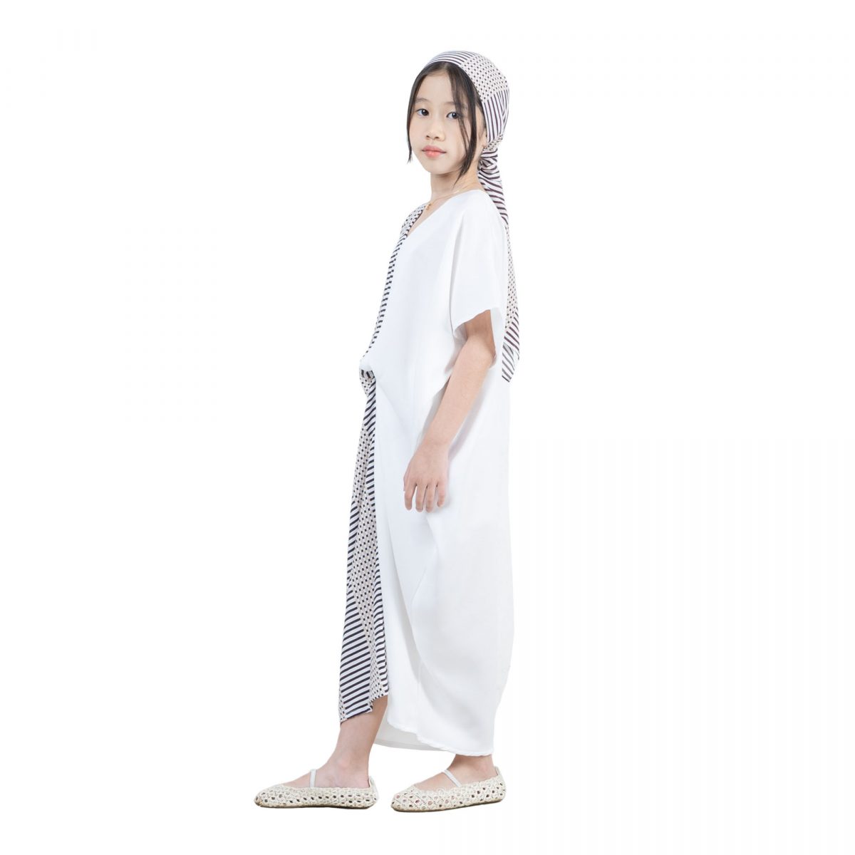 Dewayani Kaftan Kids Cream - Image 4