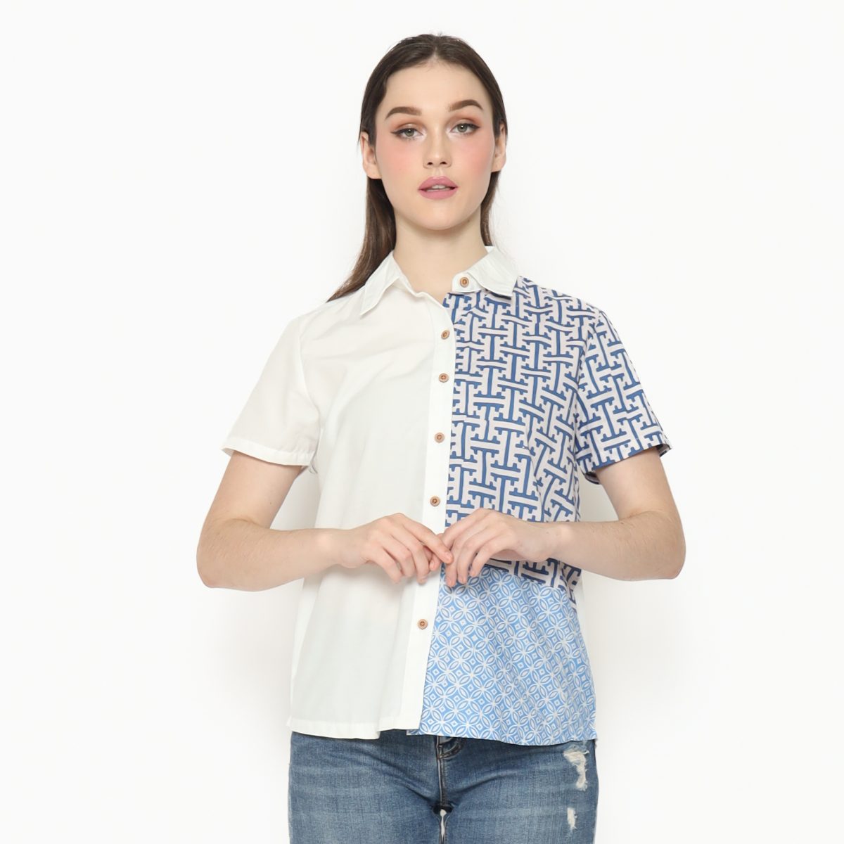 Agnes Shirt White Blue