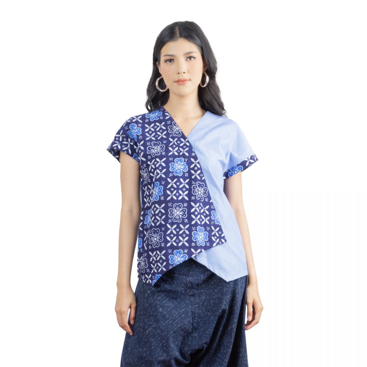 Finny Blouse Flower Navy