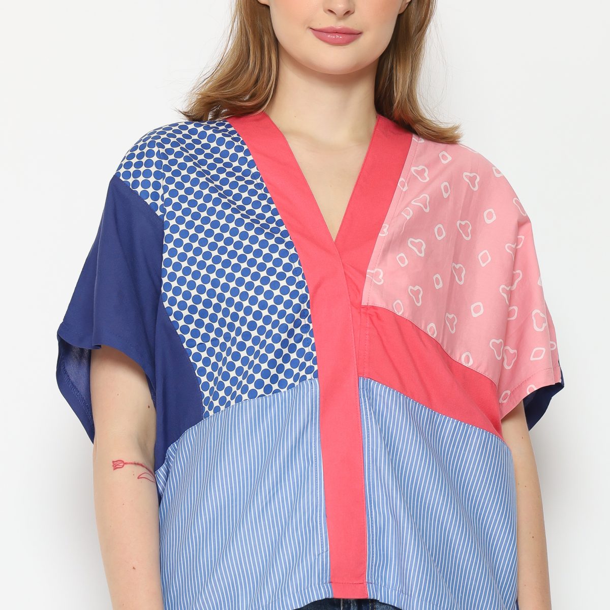 Darlene Blouse Jumputan Pink - Image 4