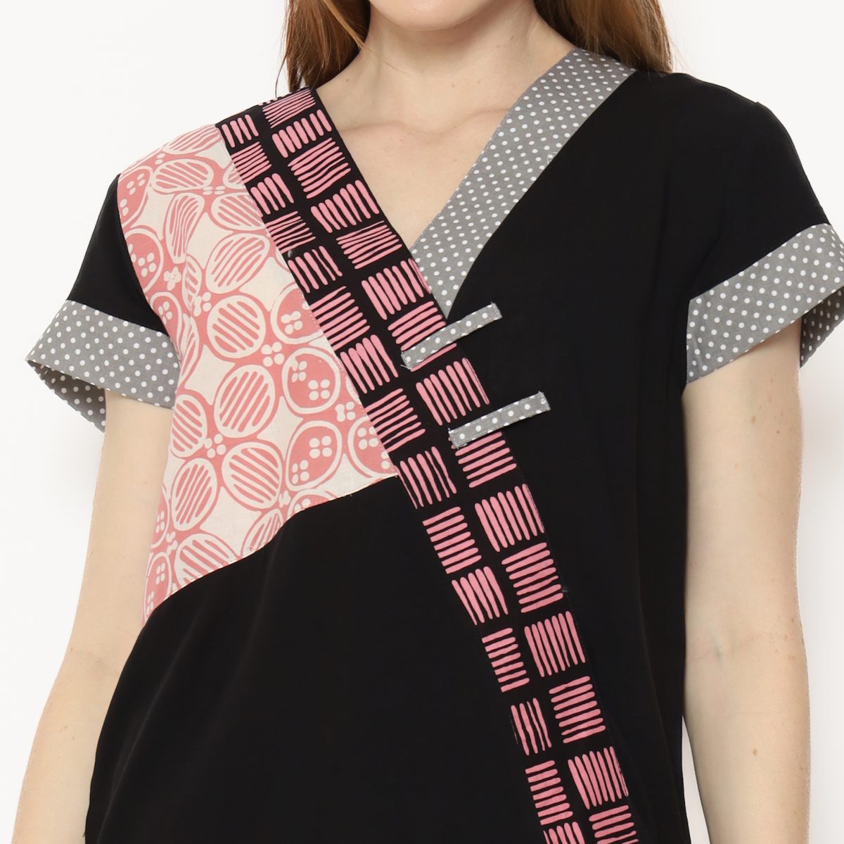 Melissa Blouse Black Pink - Image 2