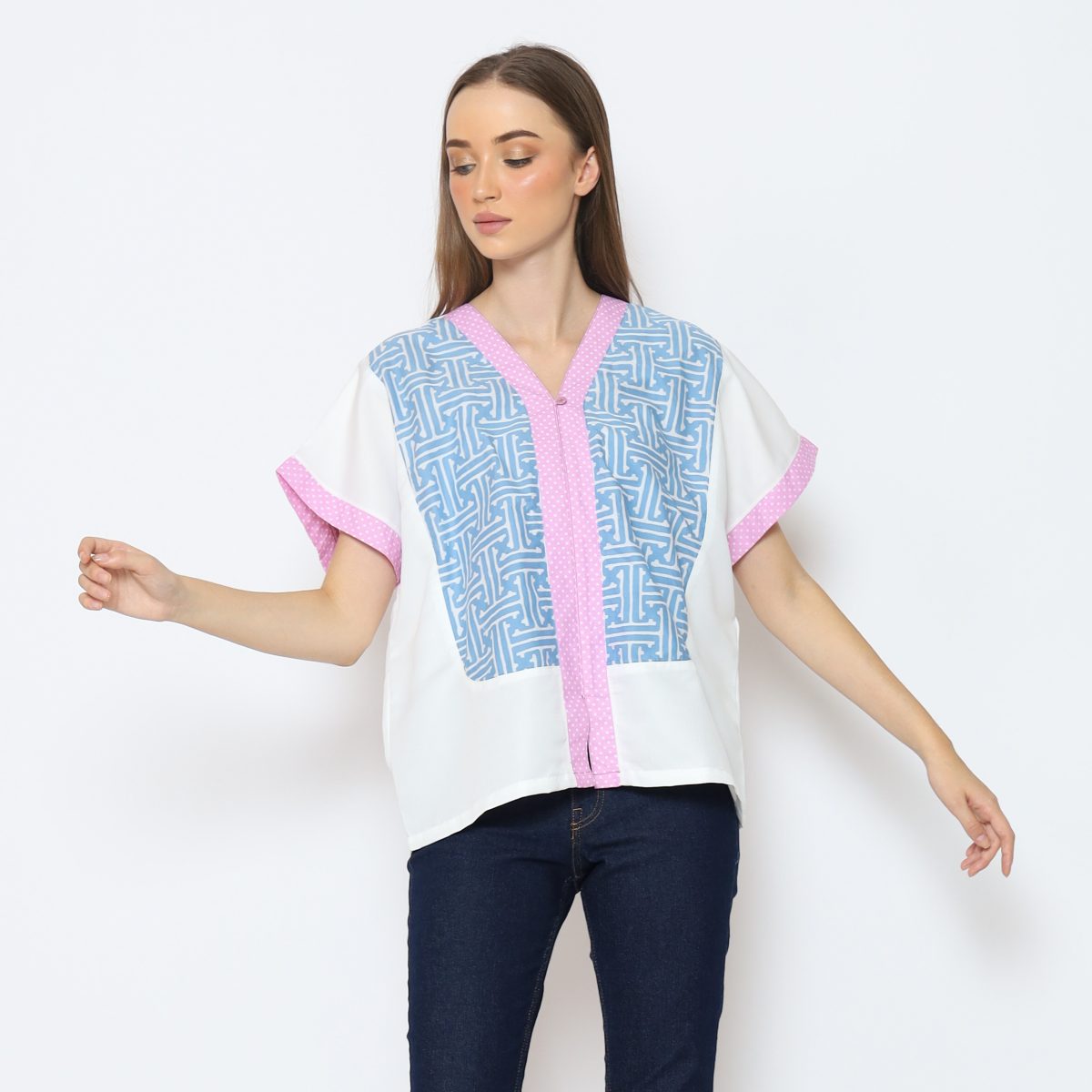 Nadira Blouse White Blue