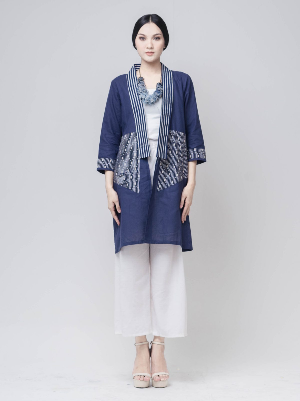 Maleeka Blazer Navy - Image 2