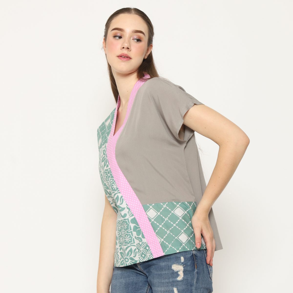 Nandhita Blouse Flower Green - Image 6