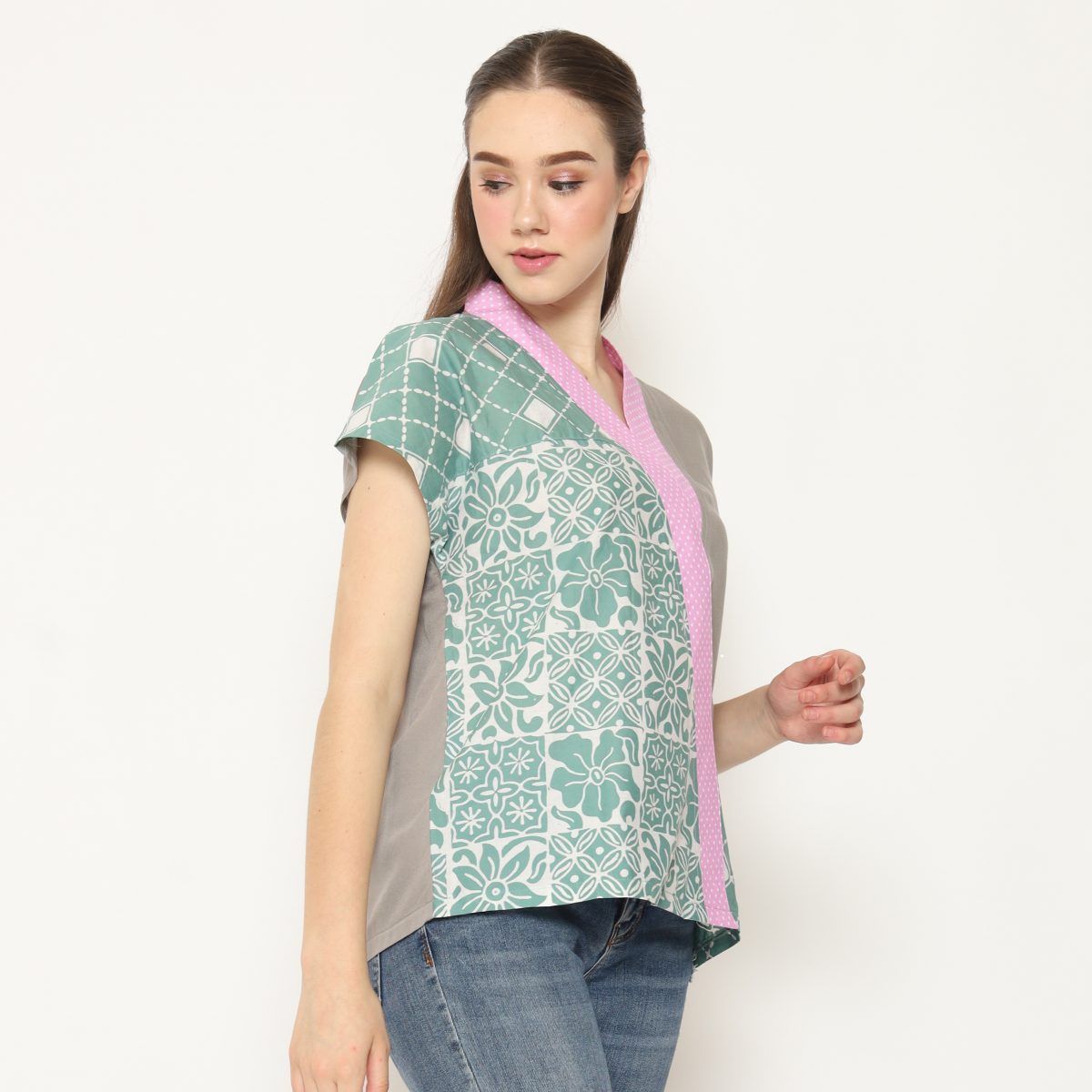 Nandhita Blouse Flower Green - Image 5