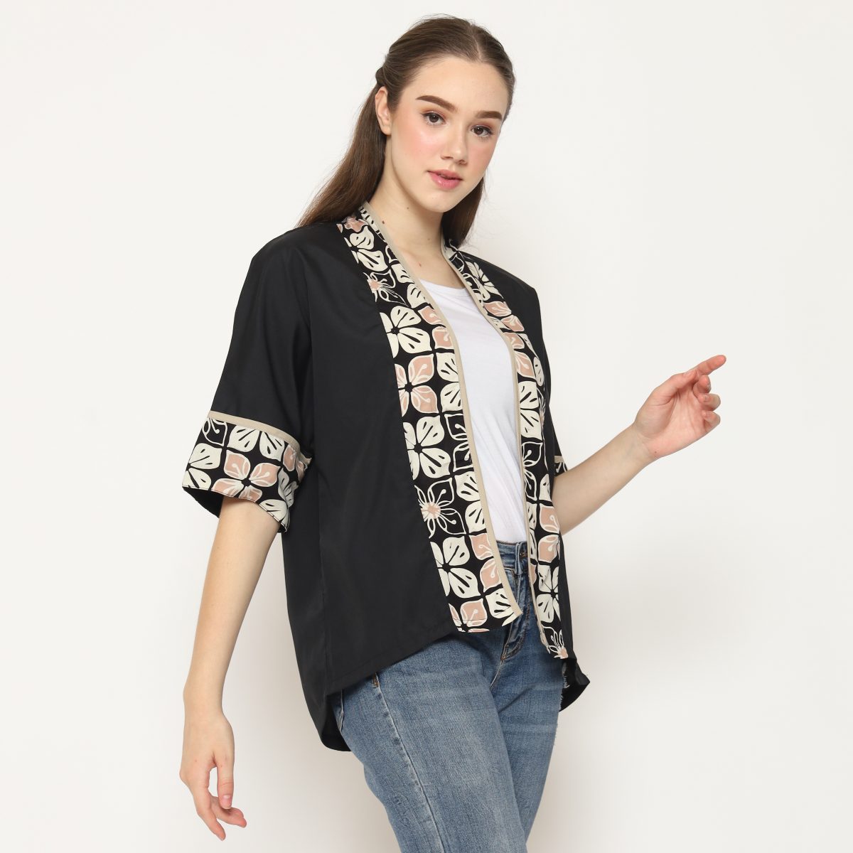 Divya Blazer Black Leaves - Image 5