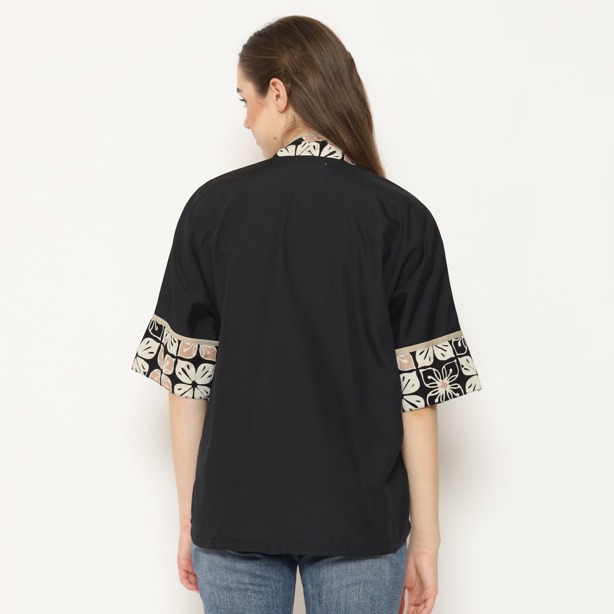 Divya Blazer Black Leaves - Image 7
