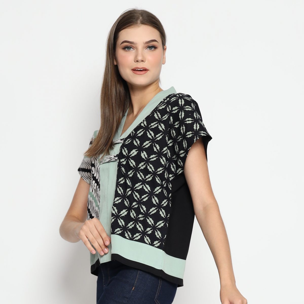 Inara Blouse Green Black - Image 4