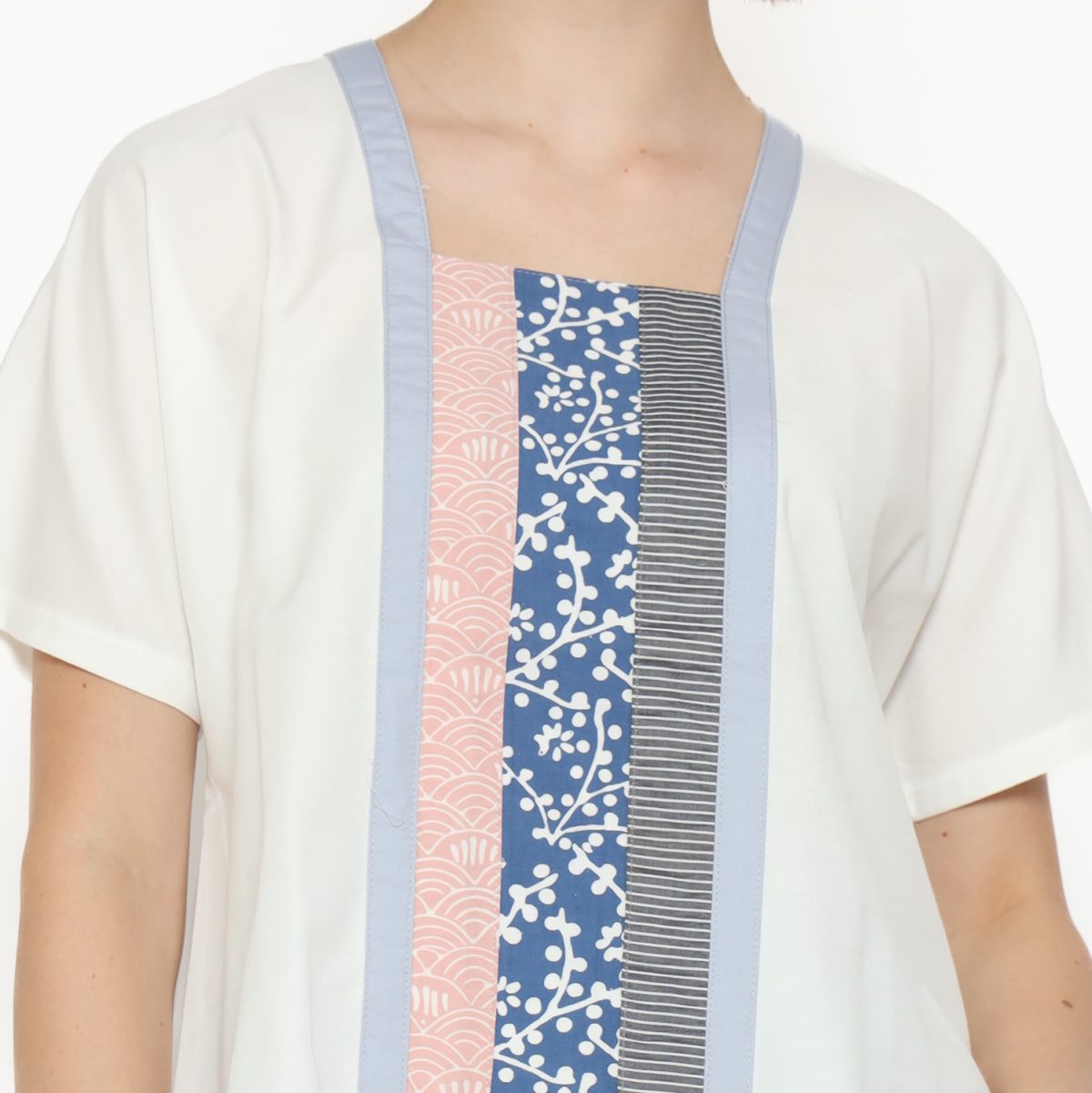 Berry Blouse Cream Blue - Image 2