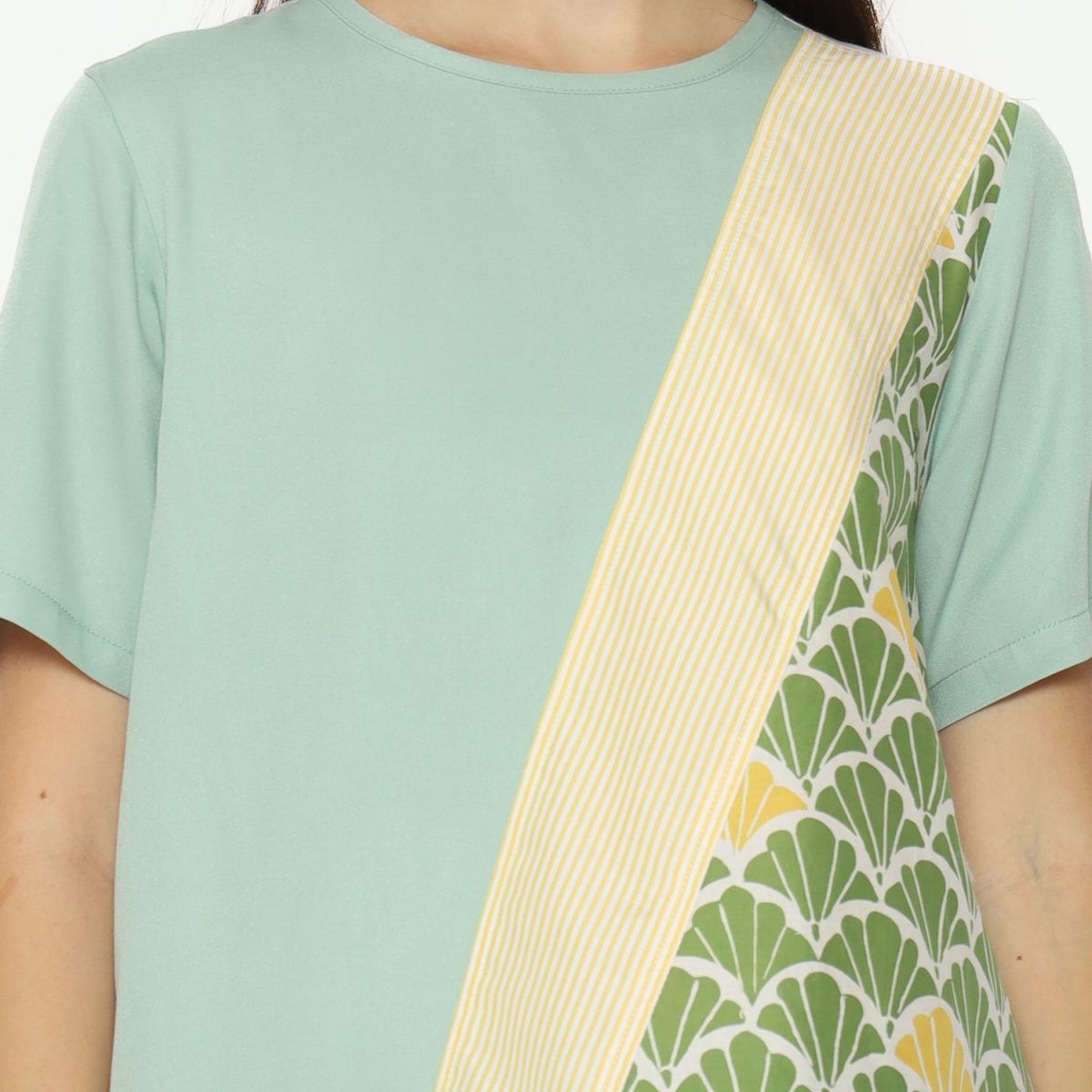 Devina Blouse Green - Image 2