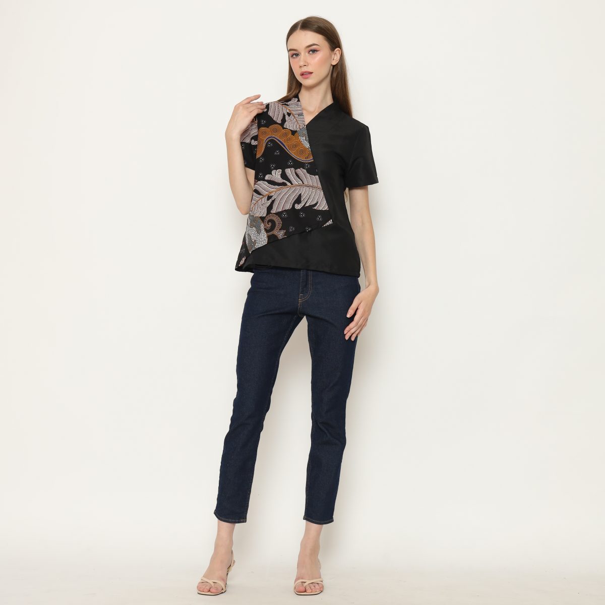 Leslie Blouse Feather Black - Image 7