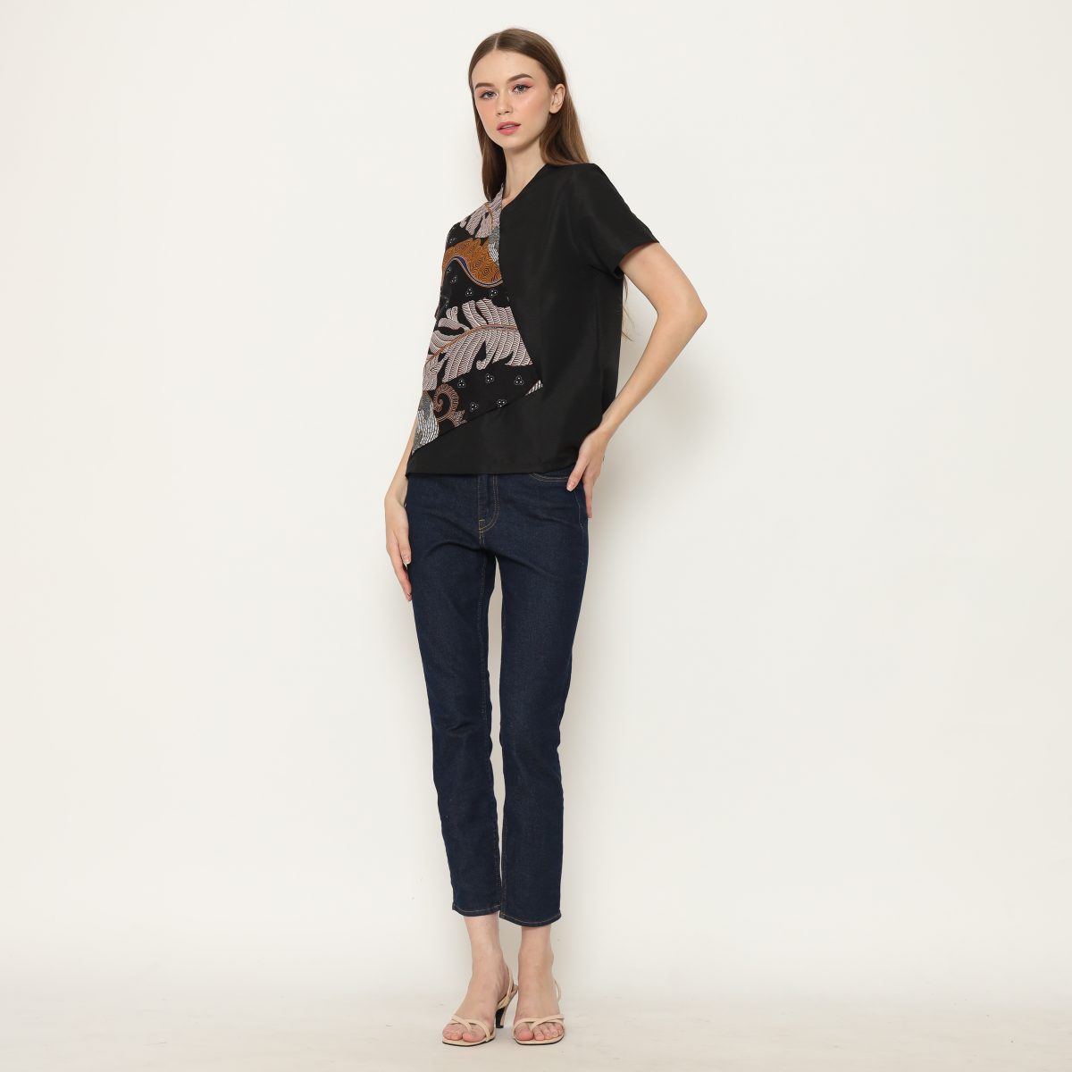 Leslie Blouse Feather Black - Image 6