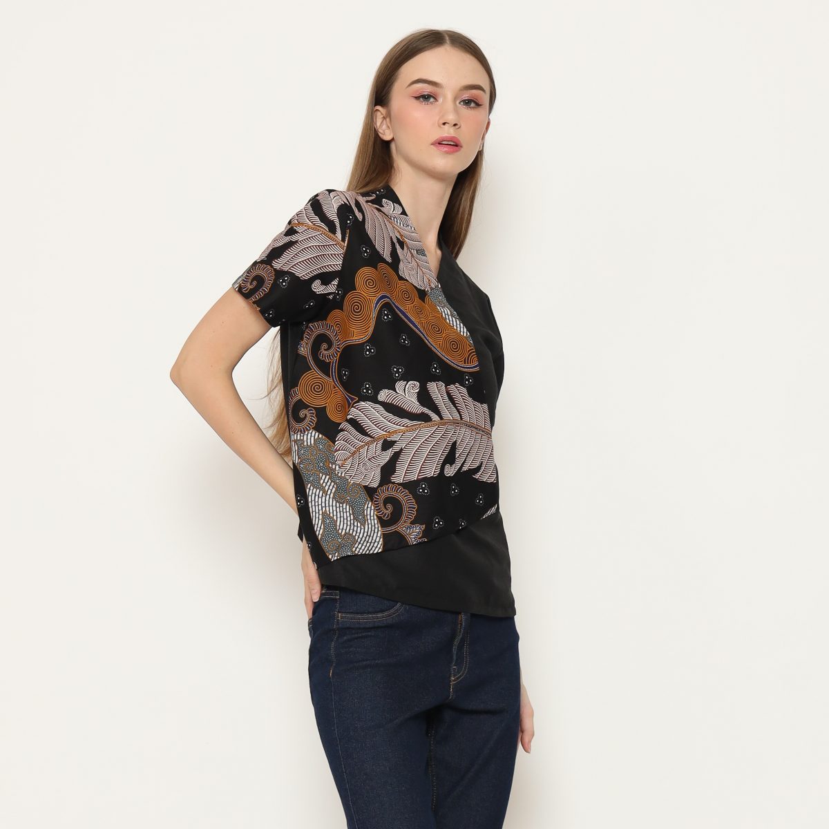 Leslie Blouse Feather Black - Image 3
