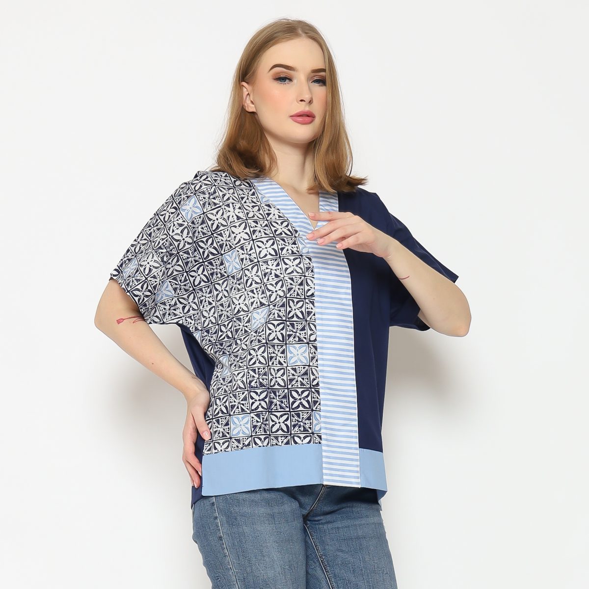 Alona Blouse Navy - Image 3