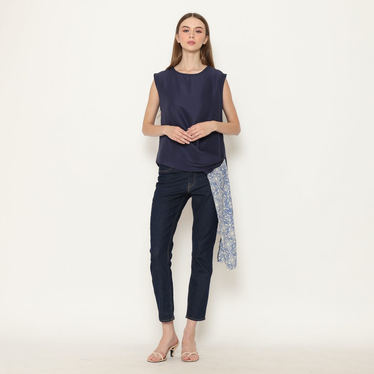 Quinn Blouse Navy - Image 6
