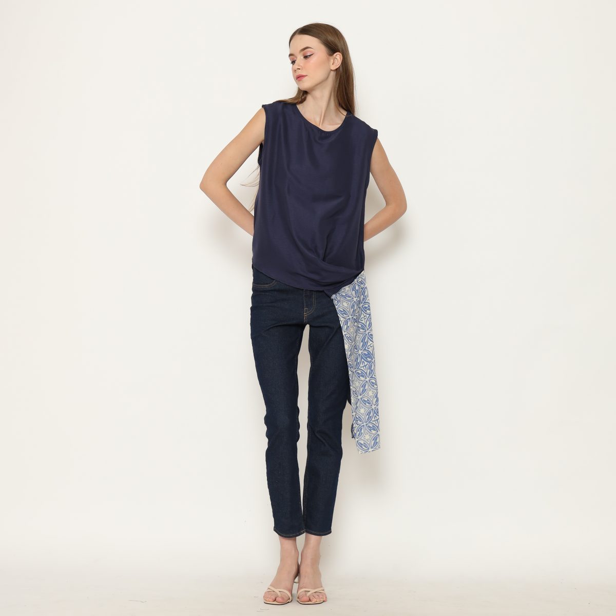 Quinn Blouse Navy - Image 7