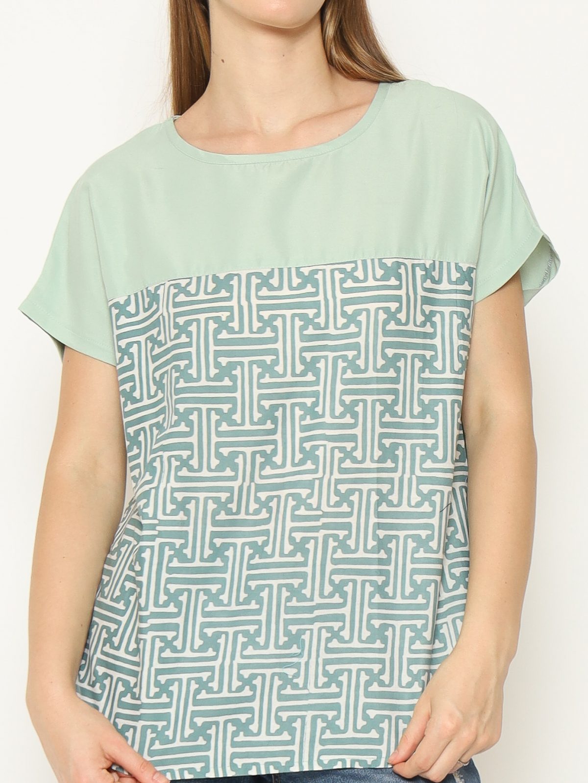 Forever Blouse Green - Image 2