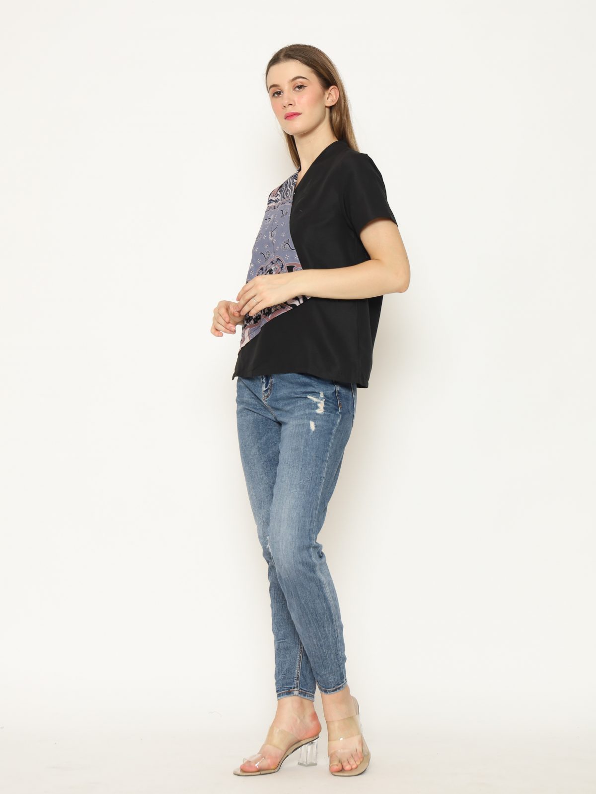 Leslie Blouse Black Grey - Image 4