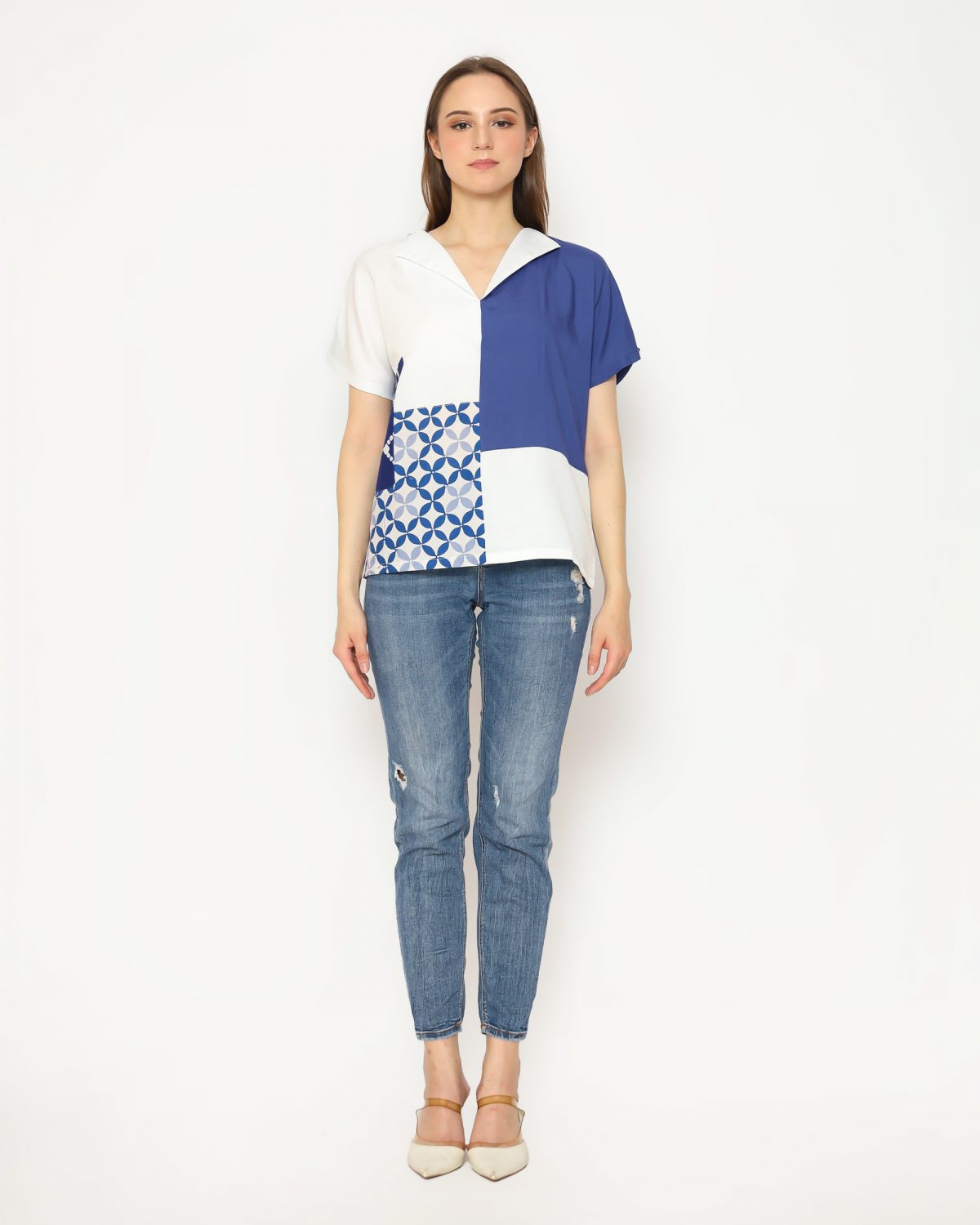 Lyla Blouse Blue - Image 6