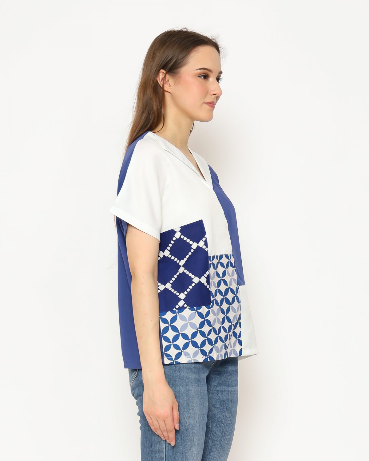 Lyla Blouse Blue - Image 3