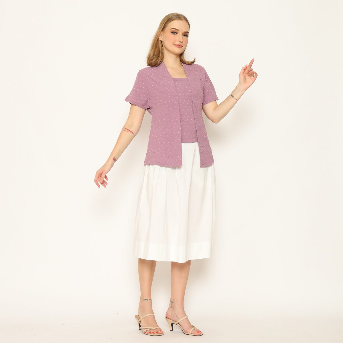 Yasmine Blouse Light Purple - Image 3