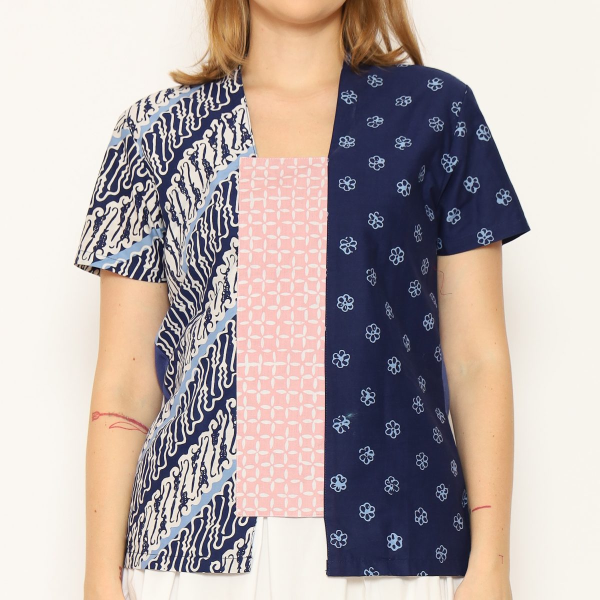 Sheisha Blouse Flower Navy - Image 2