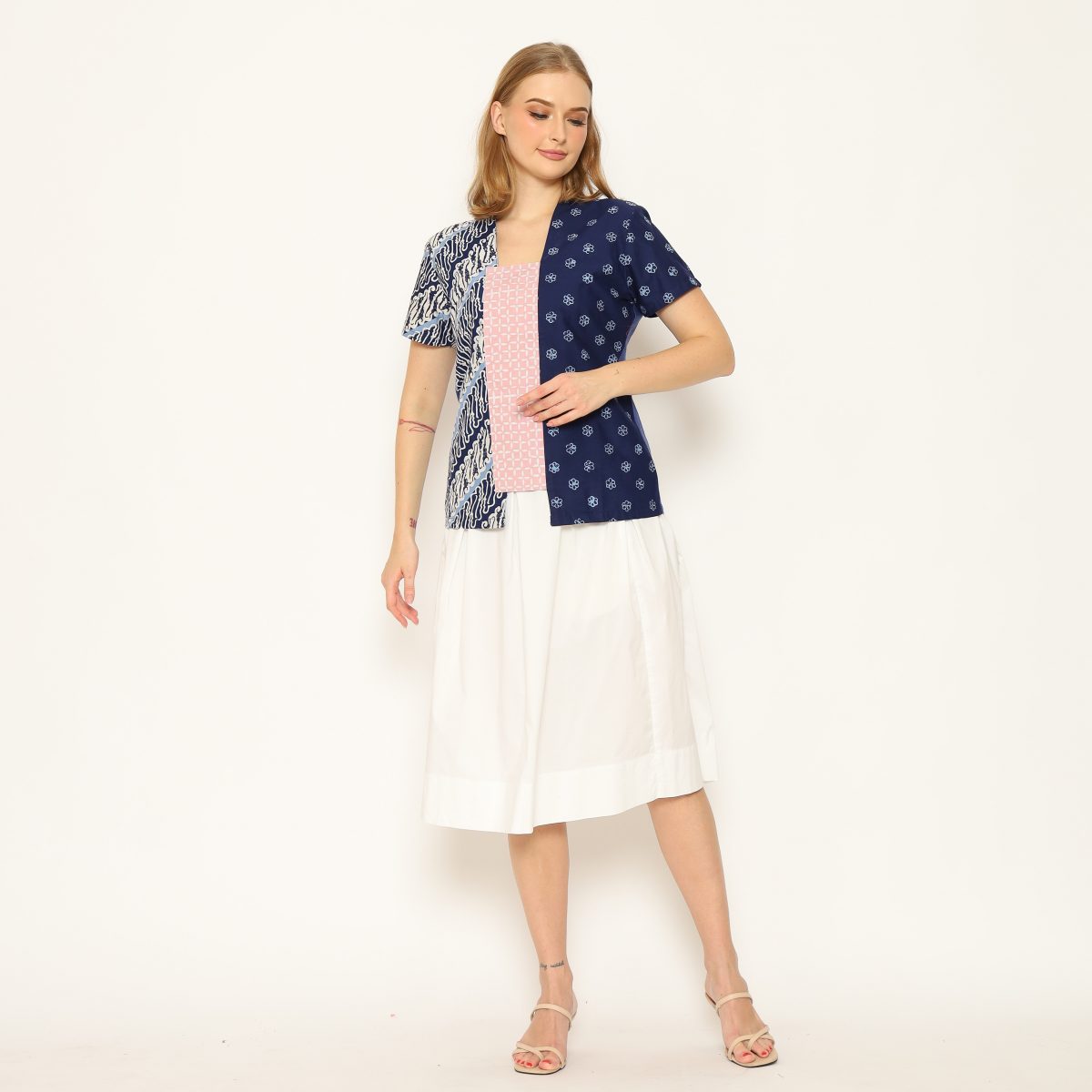 Sheisha Blouse Flower Navy - Image 6