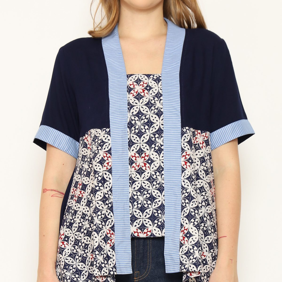 Allaya Blouse Kawung Navy - Image 2