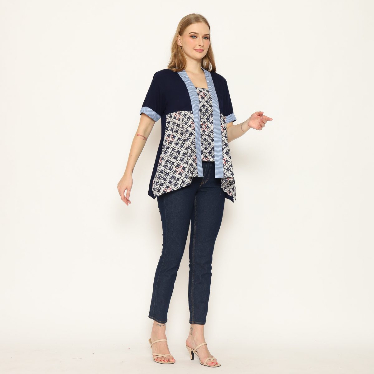 Allaya Blouse Kawung Navy - Image 4