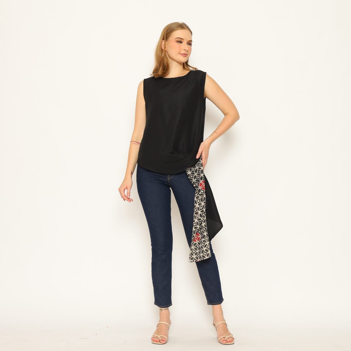 Quinn Blouse Black - Image 6