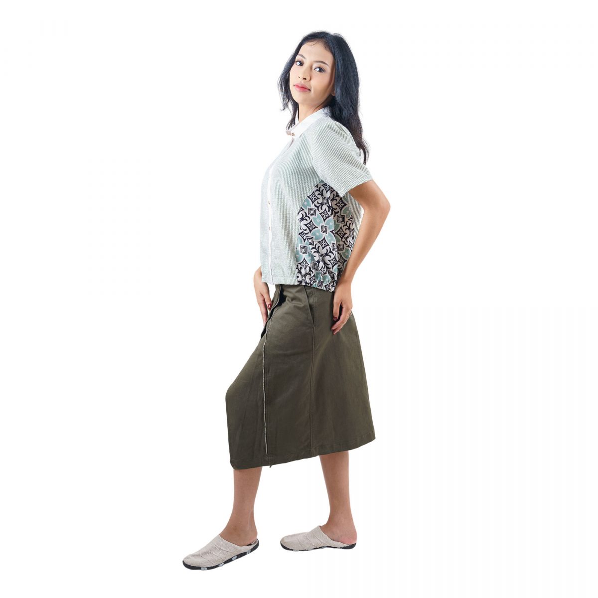 Yanara Shirt Green - Image 3