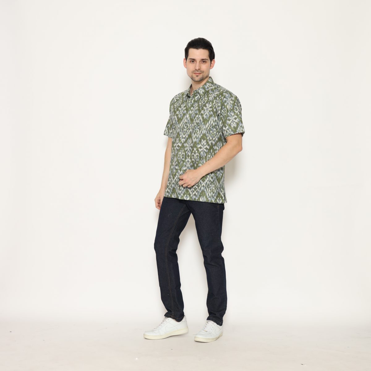 Omair Shirt Green - Image 3