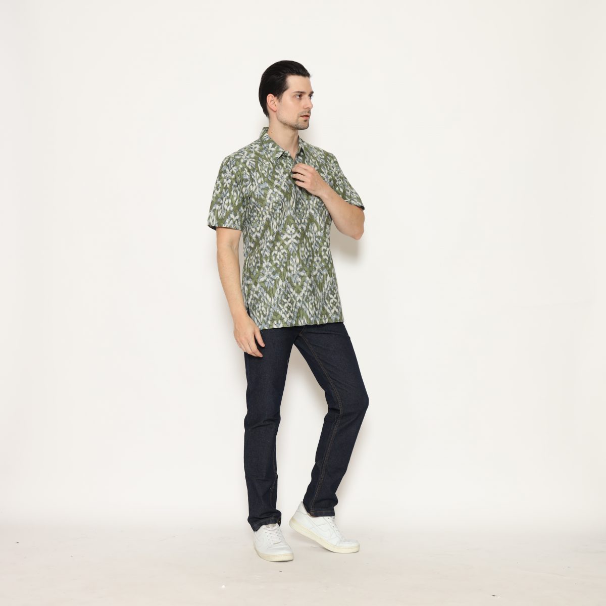 Omair Shirt Green - Image 4