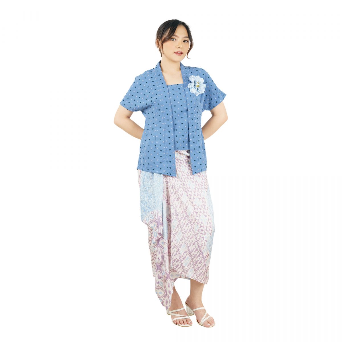 Yasmine Blouse Heart Blue - Image 3