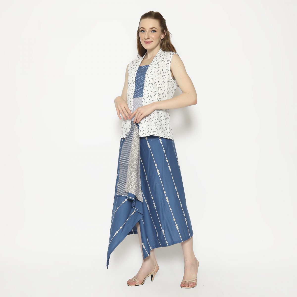 Harumi Blouse Cream Navy - Image 3