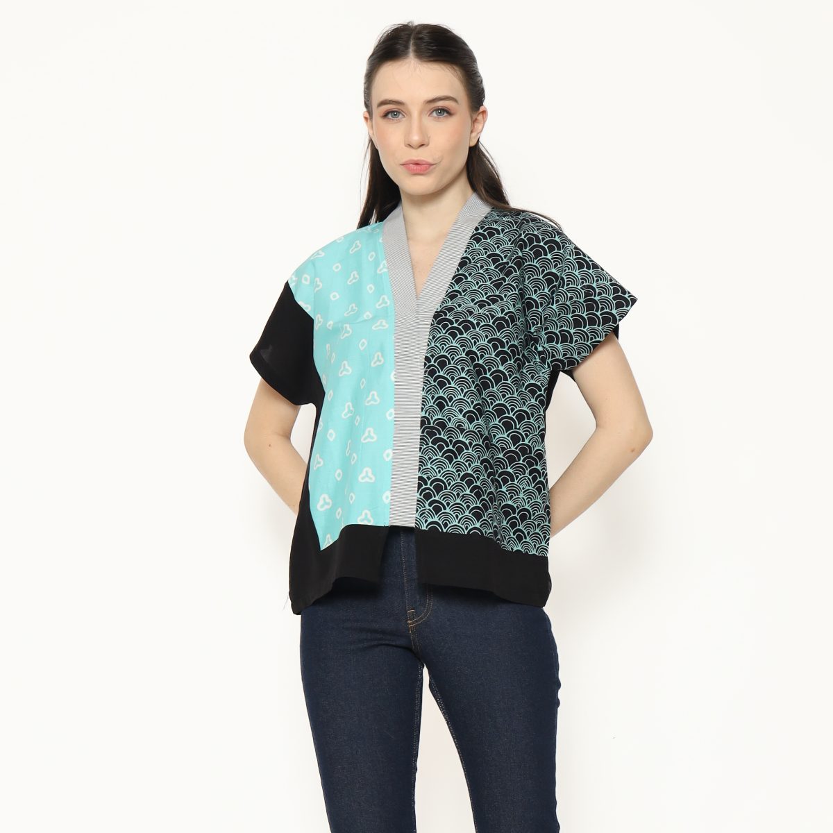 Fidelya Blouse Cloud Tosca Black