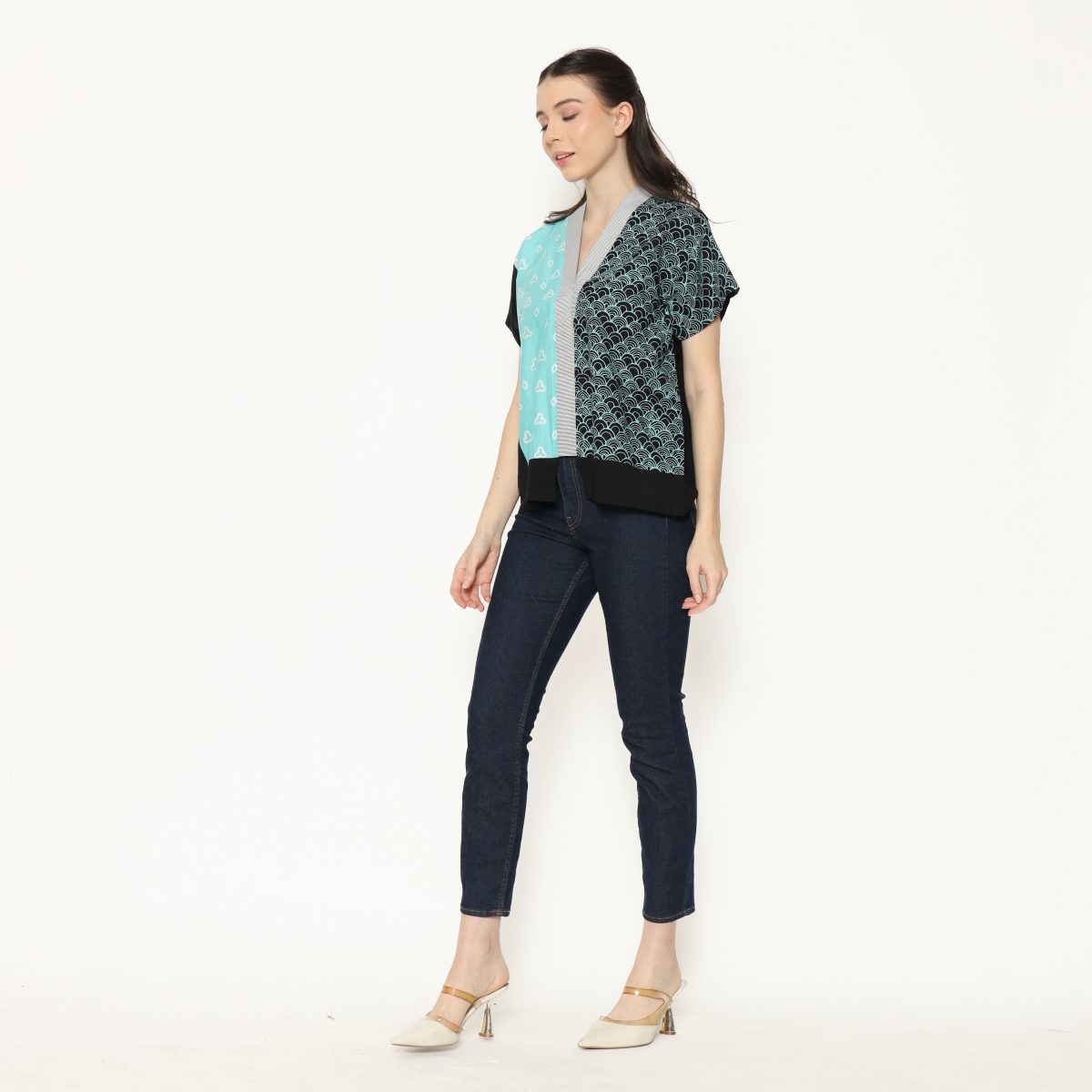 Fidelya Blouse Cloud Tosca Black - Image 4
