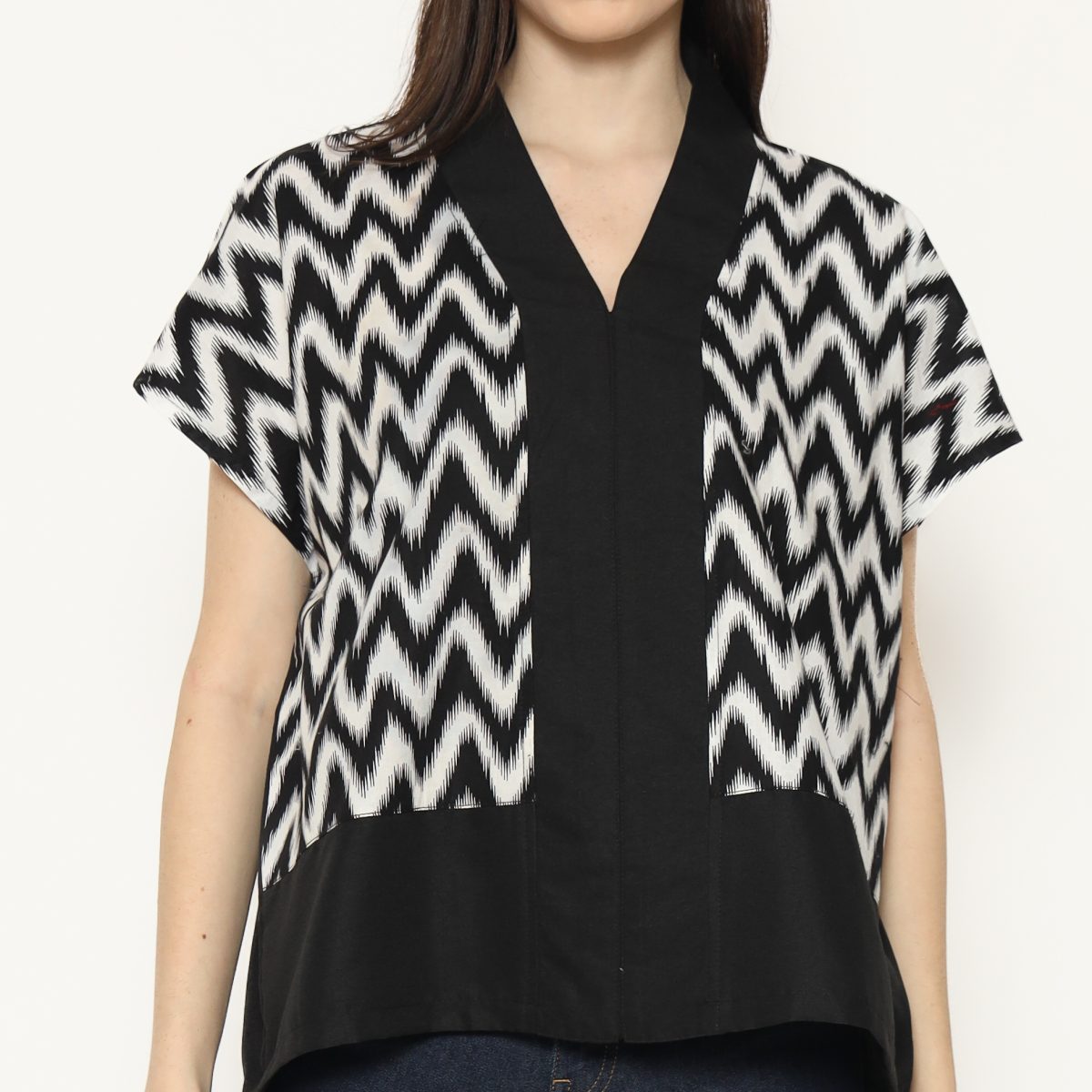 Rosita Blouse Black White - Image 2
