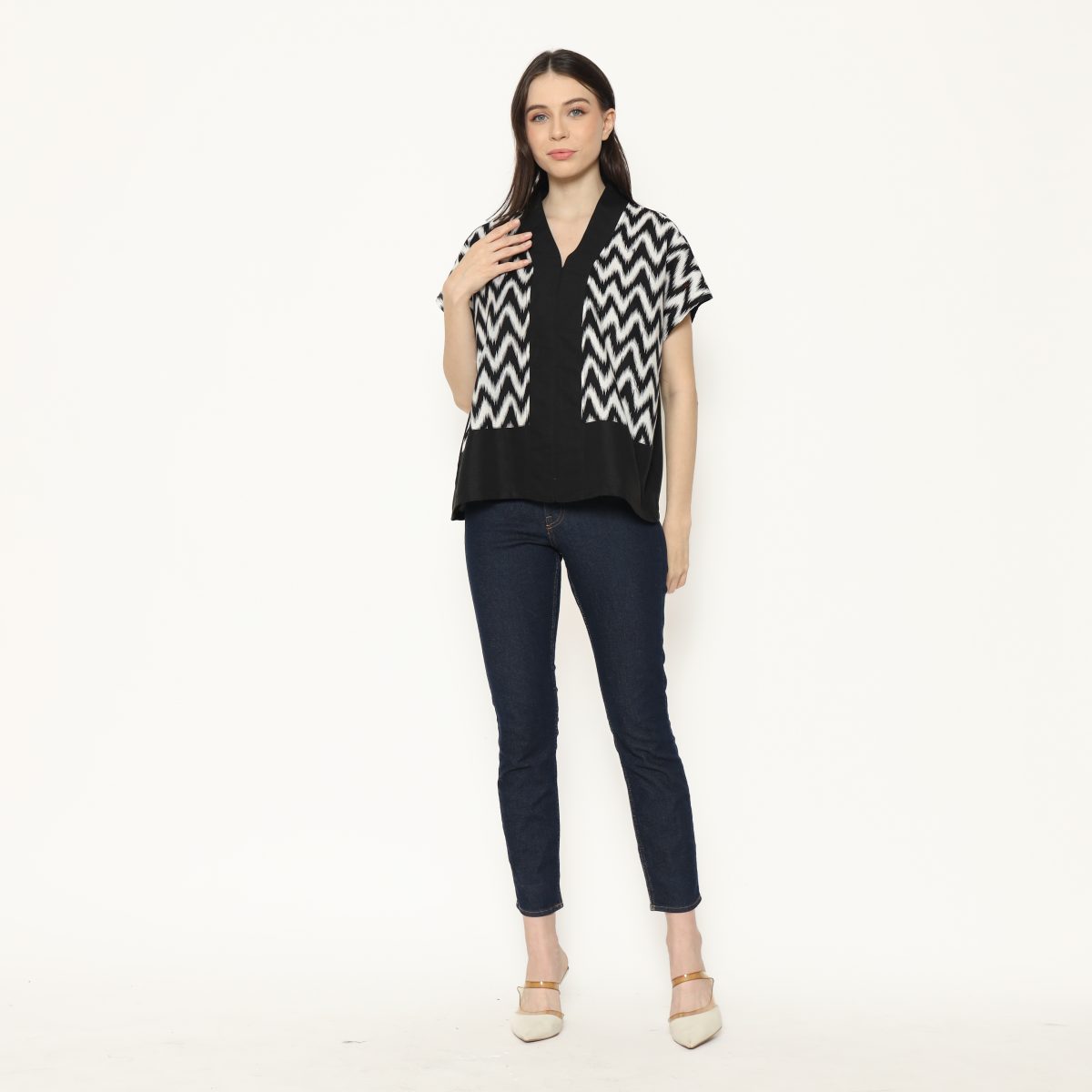 Rosita Blouse Black White - Image 7