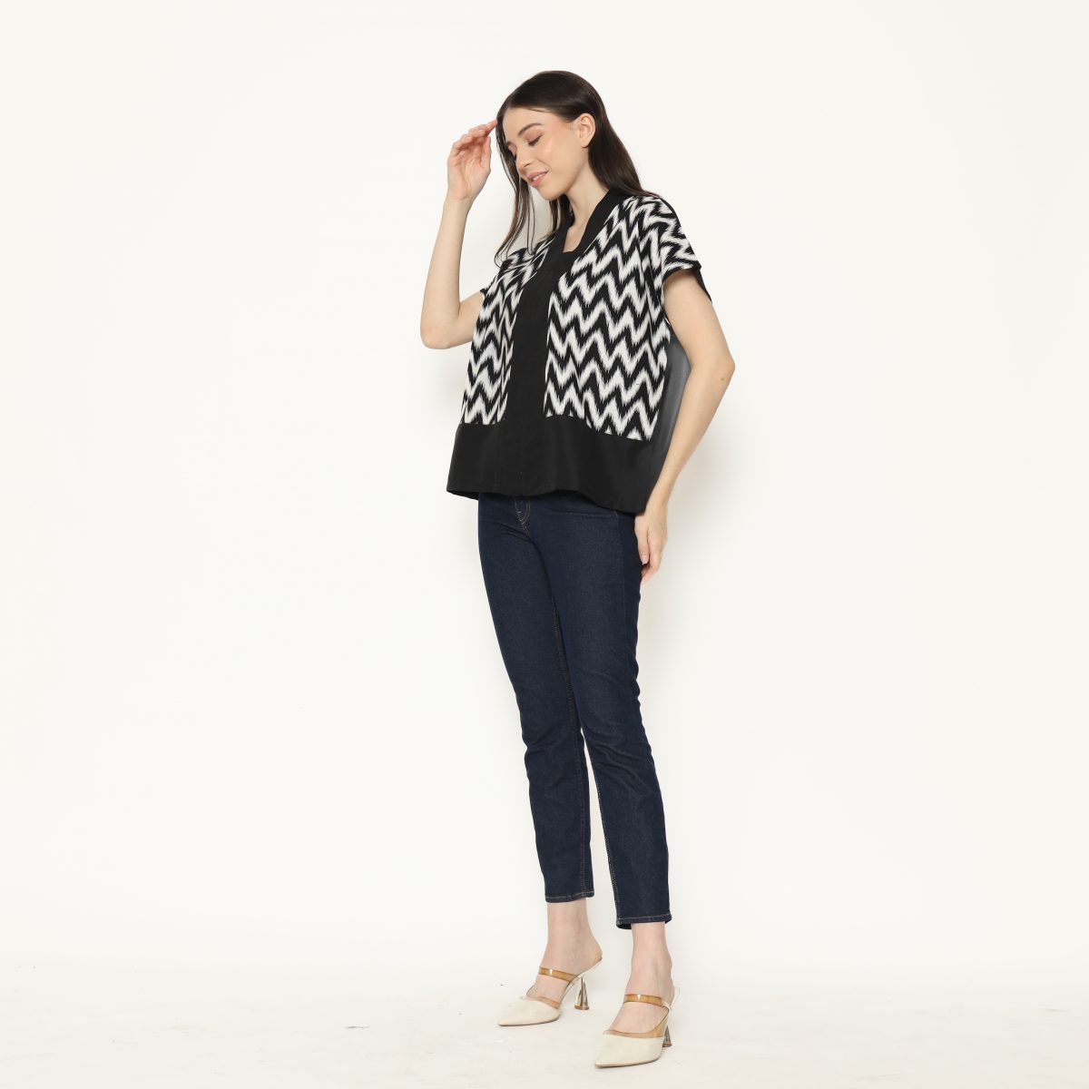 Rosita Blouse Black White - Image 4