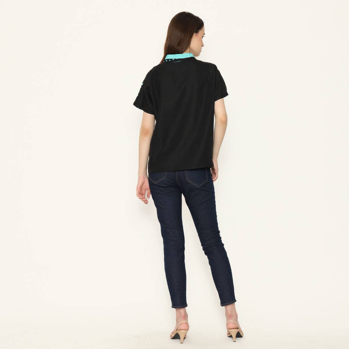 Daneli Blouse Black Tosca - Image 5