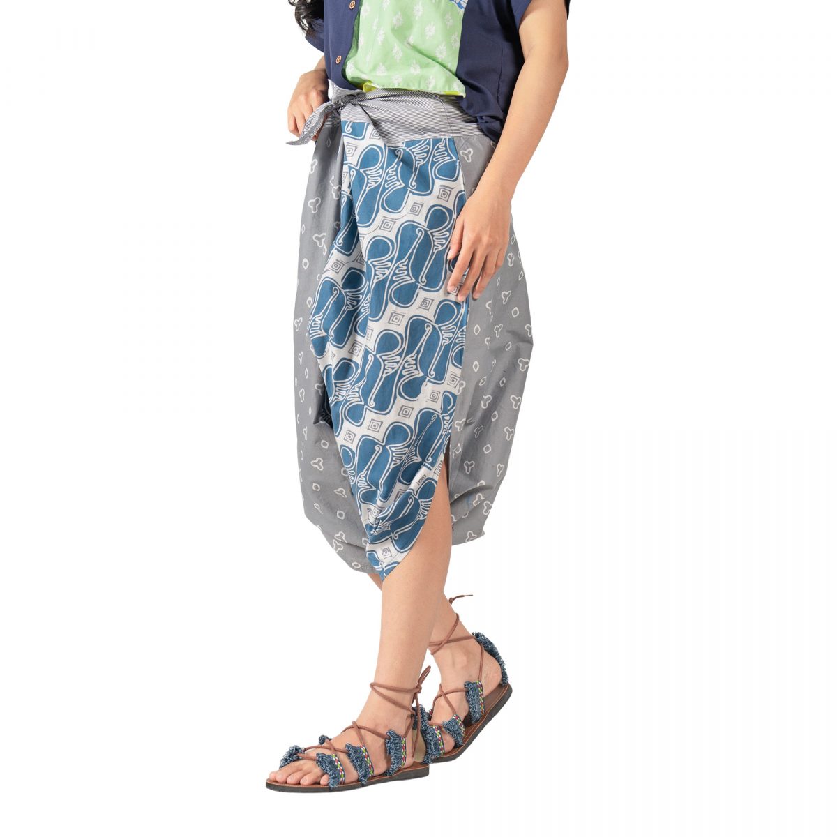Mentari Pants Grey - Image 3