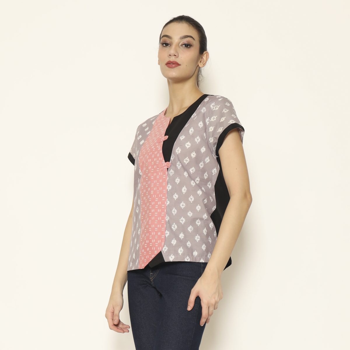 Amaranth Blouse Grey Pink - Image 3