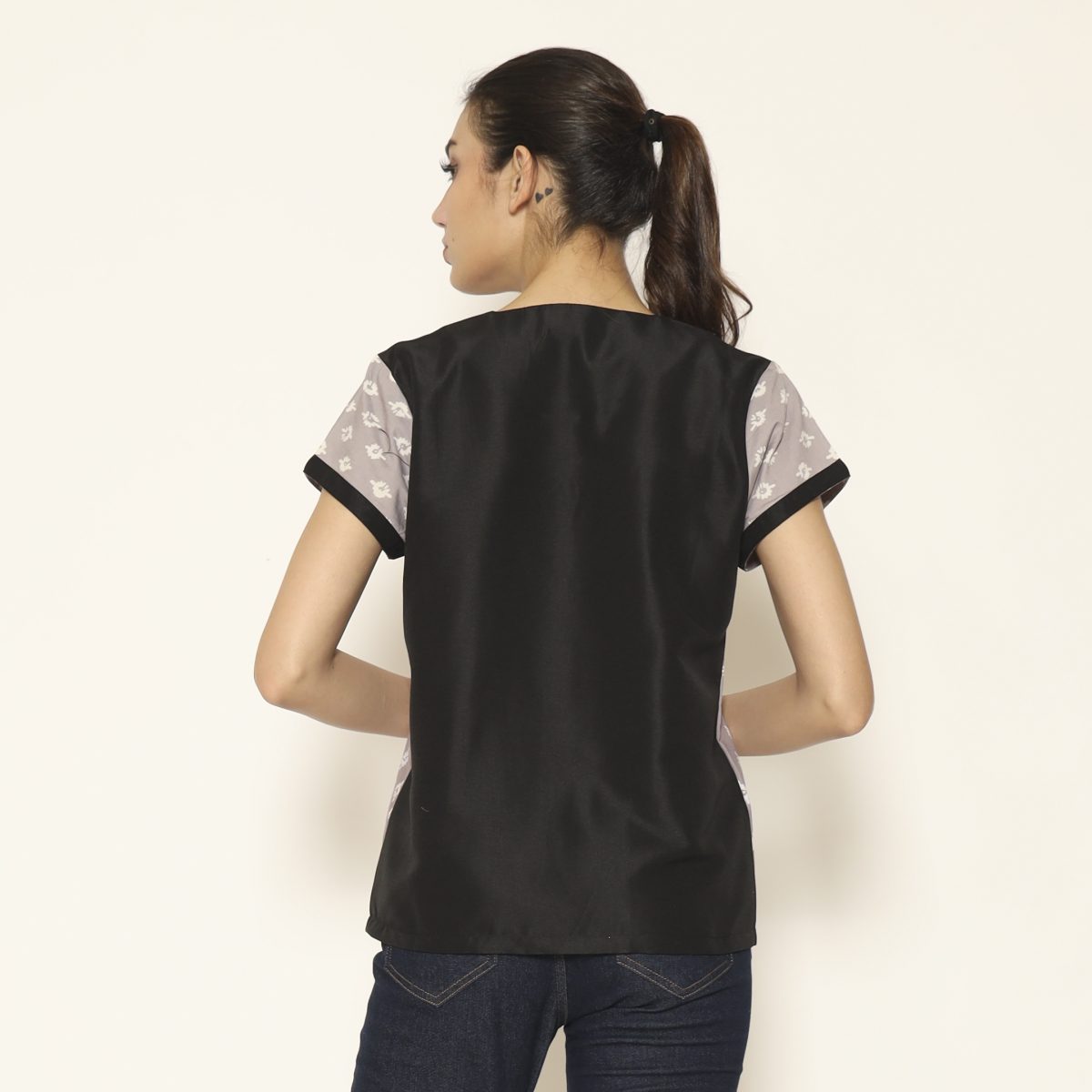 Amaranth Blouse Grey Pink - Image 6
