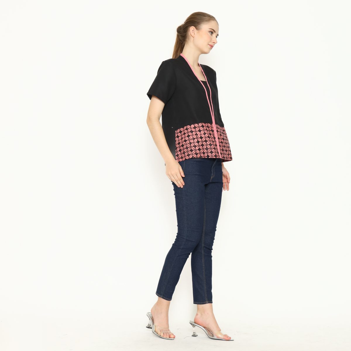 Yuki Blouse Black Pink - Image 3
